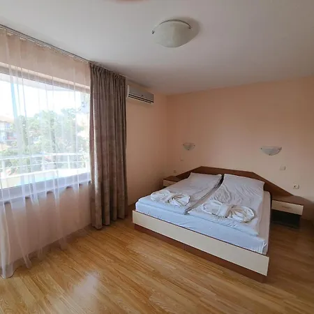 Guest house Lazur 4*