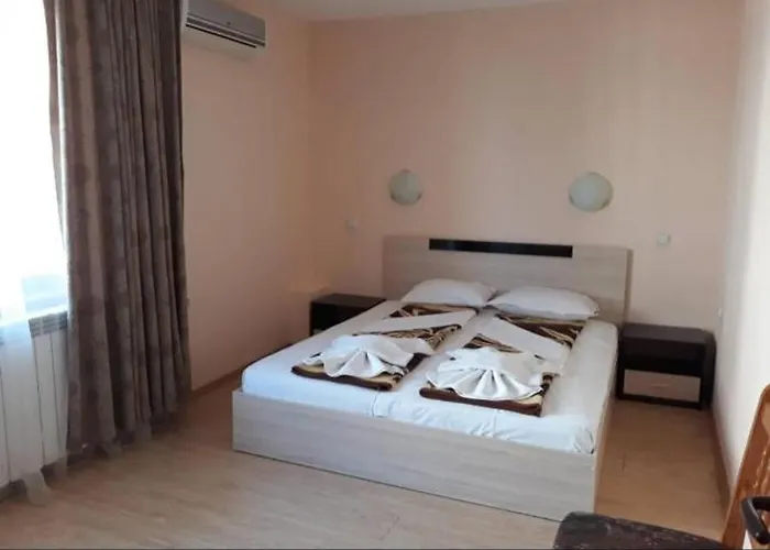 Lazur Guest house 4*