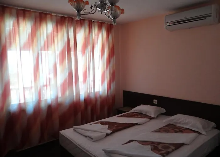 Lazur 4* Obzor