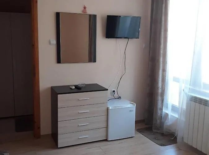 Lazur Guest house 4*